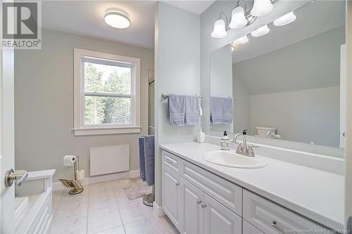 1276 Cox Point Road, Cumberland Bay, NB - Indoor Photo Showing Bathroom