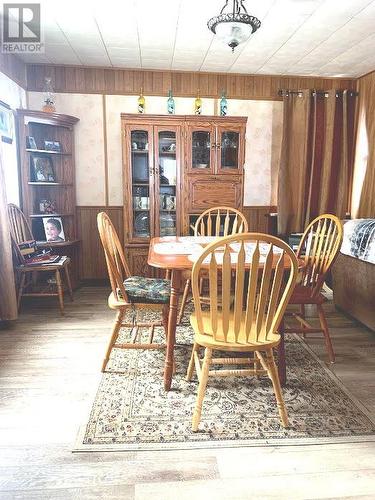 358 Fifth Side Road, Gore Bay, ON - Indoor Photo Showing Dining Room