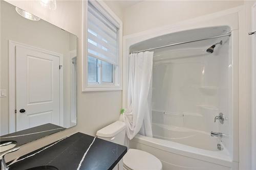 99 Renaissance Drive, St. Thomas, ON - Indoor Photo Showing Bathroom