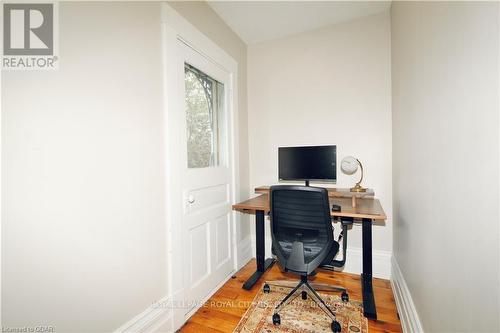 15 Robinson Avenue, Guelph, ON - Indoor Photo Showing Office