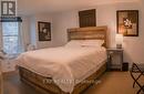 3090 Montrose Road, Niagara Falls, ON  - Indoor Photo Showing Bedroom 