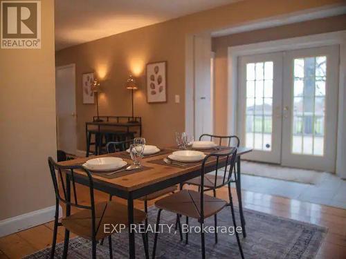 3090 Montrose Road, Niagara Falls, ON - Indoor Photo Showing Dining Room