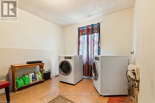 119 Ontario Street, Guelph, ON - Indoor Photo Showing Laundry Room