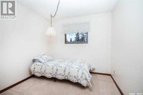 1113 Mcmillan Avenue, Saskatoon, SK - Indoor Photo Showing Bedroom