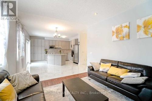 11 Allanhurst Crescent, Brampton, ON - Indoor Photo Showing Living Room