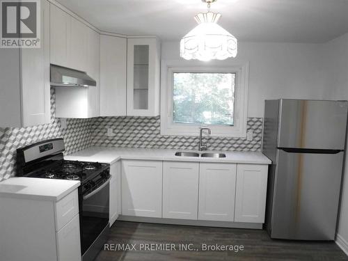 340 Centennial Drive, Caledon, ON - Indoor Photo Showing Kitchen With Double Sink