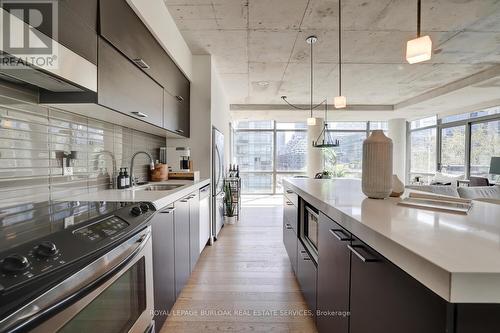 730 - 55 Stewart Street, Toronto, ON - Indoor Photo Showing Kitchen With Upgraded Kitchen