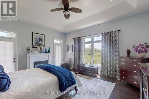 705 Lake Ridge Road S, Whitby, ON - Indoor Photo Showing Bedroom