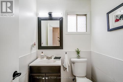 57 Largo Cres, Vaughan, ON - Indoor Photo Showing Bathroom