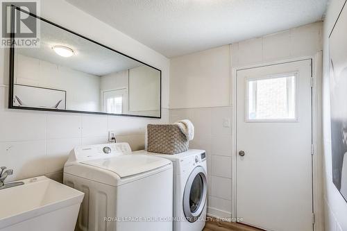 57 Largo Cres, Vaughan, ON - Indoor Photo Showing Laundry Room