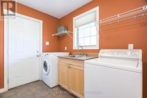 36 Marlow Circle, Springwater, ON - Indoor Photo Showing Laundry Room