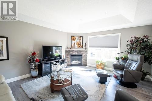 33 Chelford Crescent, Belleville, ON - Indoor Photo Showing Living Room With Fireplace