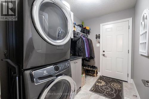 33 Chelford Crescent, Belleville, ON - Indoor Photo Showing Laundry Room