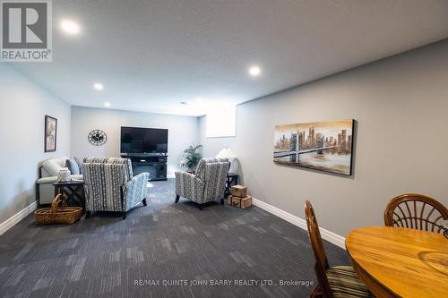 33 Chelford Crescent, Belleville, ON - Indoor