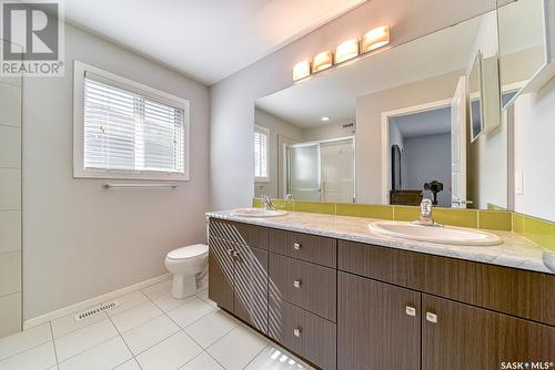 3323 Green Sandcherry Street, Regina, SK - Indoor Photo Showing Bathroom