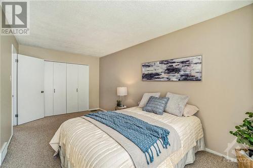 2210 Loyola Avenue Unit#31, Gloucester, ON - Indoor Photo Showing Bedroom