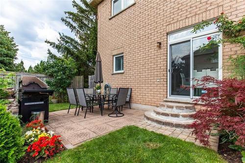 109 Peachwood Crescent, Stoney Creek, ON - Outdoor With Exterior