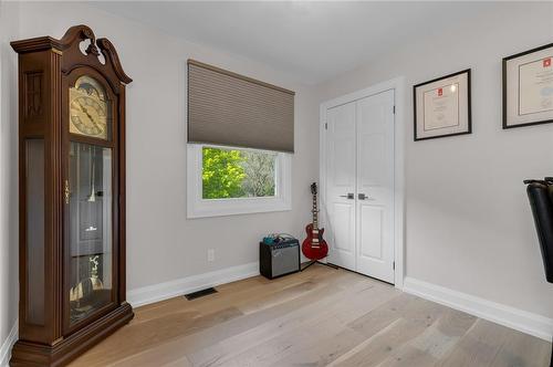 83 Dorchester Drive, Grimsby, ON - Indoor Photo Showing Other Room
