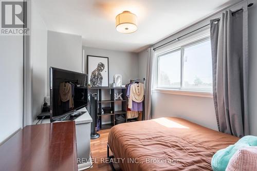 160 East 31St Street, Hamilton, ON - Indoor Photo Showing Bedroom