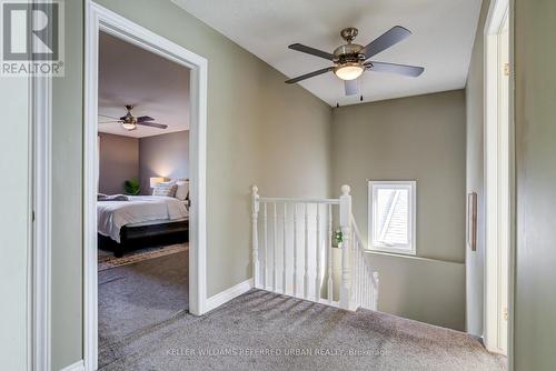 39 Loneoak Crescent, Hamilton, ON - Indoor Photo Showing Other Room