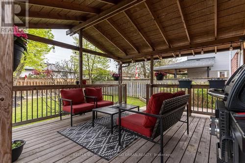 39 Loneoak Crescent, Hamilton, ON - Outdoor With Deck Patio Veranda With Exterior