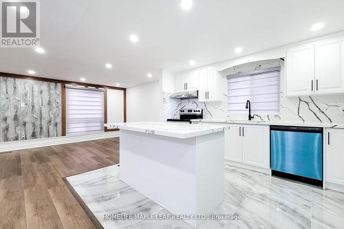 211 Dunsdon Street S, Brantford, ON - Indoor Photo Showing Kitchen With Upgraded Kitchen