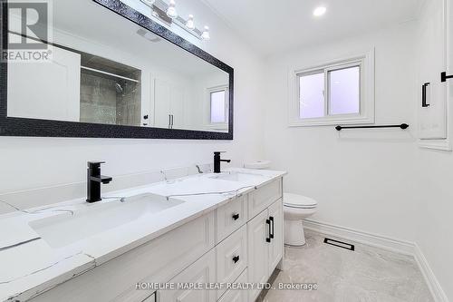 211 Dunsdon Street S, Brantford, ON - Indoor Photo Showing Bathroom