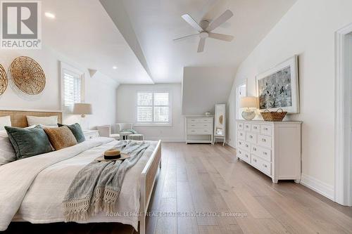 402 Martha Street, Burlington, ON - Indoor Photo Showing Bedroom