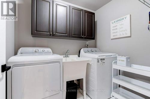 402 Martha Street, Burlington, ON - Indoor Photo Showing Laundry Room