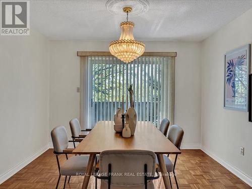17 Madill Crescent, Kawartha Lakes, ON - Indoor Photo Showing Dining Room