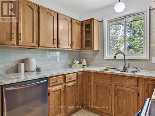 17 Madill Crescent, Kawartha Lakes, ON - Indoor Photo Showing Kitchen With Double Sink