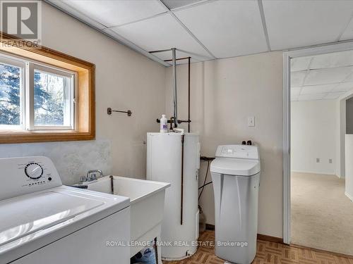 17 Madill Crescent, Kawartha Lakes, ON - Indoor Photo Showing Laundry Room