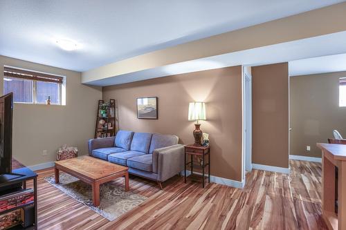 180 Ritchie Street, Kimberley, BC - Indoor Photo Showing Living Room