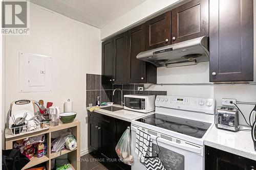 106A Pembroke Street, Toronto (Moss Park), ON - Indoor Photo Showing Kitchen