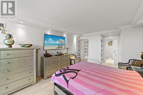 503 - 7420 Bathurst Street, Vaughan, ON - Indoor Photo Showing Bedroom