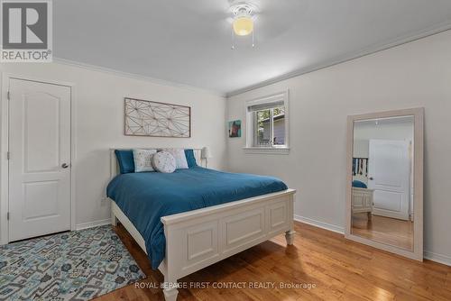 15 Pratt Road, Barrie, ON - Indoor Photo Showing Bedroom