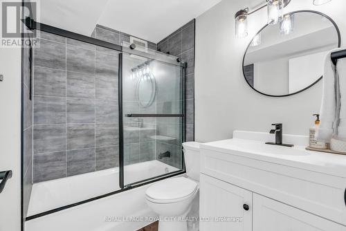 26 Victoria Street, Halton Hills, ON - Indoor Photo Showing Bathroom