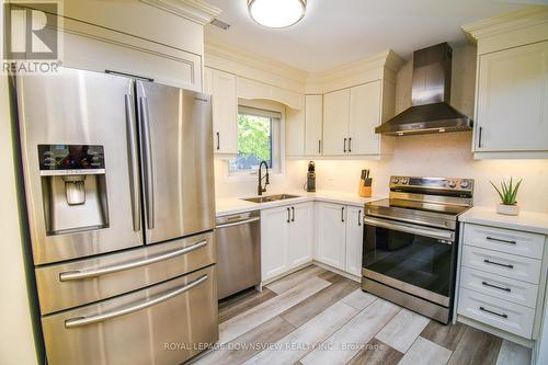 694 Broadview Avenue, Orillia, ON - Indoor Photo Showing Kitchen With Double Sink