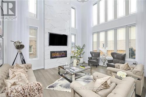 31 Bergenstein Crescent, Pelham, ON - Indoor Photo Showing Living Room With Fireplace