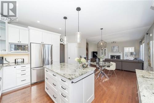 11 Witherspoon Crescent, Ottawa, ON - Indoor Photo Showing Kitchen With Upgraded Kitchen