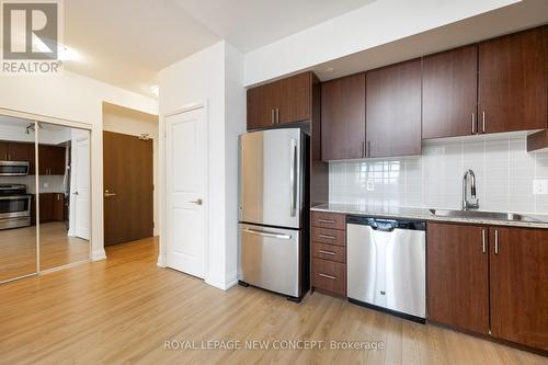 2215 - 7171 Yonge Street, Markham, ON - Indoor Photo Showing Kitchen With Stainless Steel Kitchen
