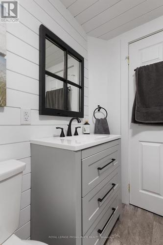 36 Ontario Street, Prince Edward County, ON - Indoor Photo Showing Bathroom