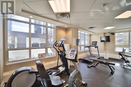 509 - 2 Aberfoyle Crescent, Toronto, ON - Indoor Photo Showing Gym Room