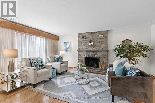 327 Spruce Street, London, ON - Indoor Photo Showing Living Room With Fireplace