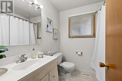327 Spruce Street, London, ON - Indoor Photo Showing Bathroom