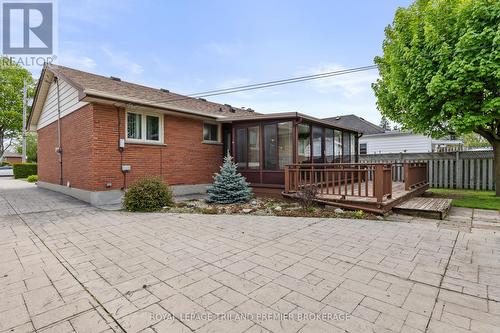 327 Spruce Street, London, ON - Outdoor With Exterior