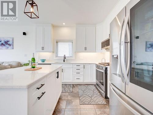235 Woodbine Avenue, Kitchener, ON - Indoor Photo Showing Kitchen With Upgraded Kitchen
