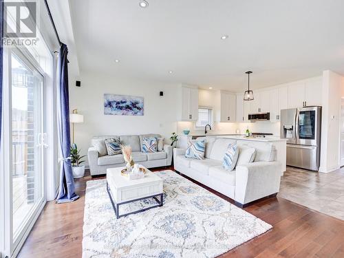 235 Woodbine Avenue, Kitchener, ON - Indoor Photo Showing Living Room