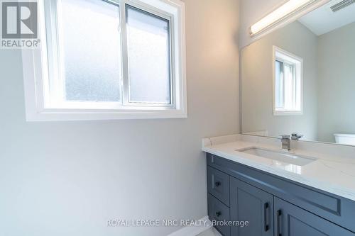 1 Alicia Crescent, Thorold, ON - Indoor Photo Showing Bathroom