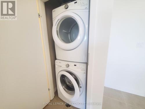 818 - 280 Lester Street, Waterloo, ON - Indoor Photo Showing Laundry Room